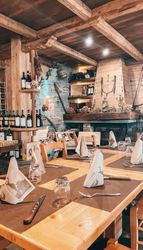 Food & Drinks 5, Bijoux Des Alpes - Mont Blanc Village, Aosta