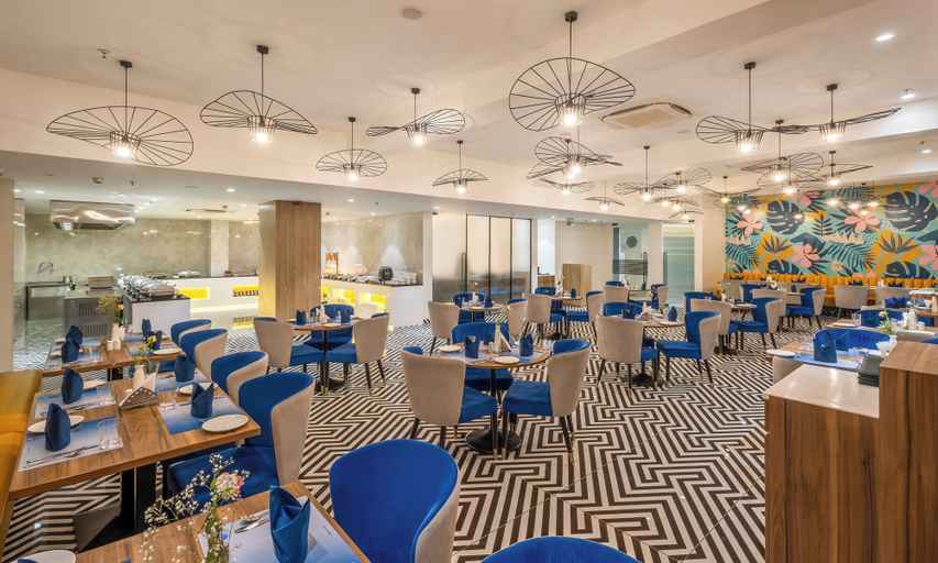 Food & Drinks 5, Effotel by Sayaji Navi Mumbai, Raigarh