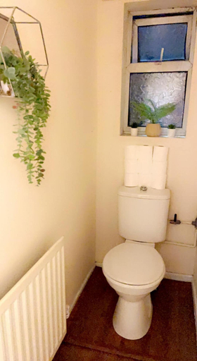 Bathroom 4, Impeccable 1-bed, Sleeps 2, Free Parking, Wakefield