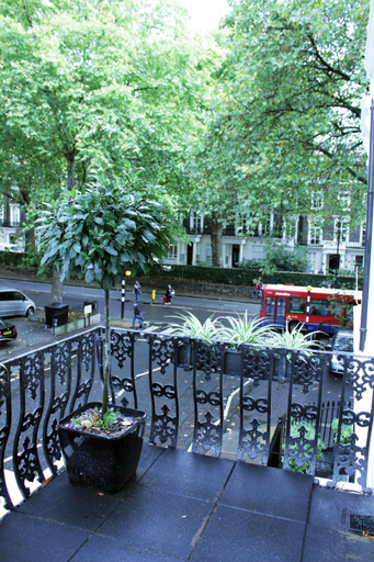 Food & Drinks 5, Edward Hotel Paddington, London