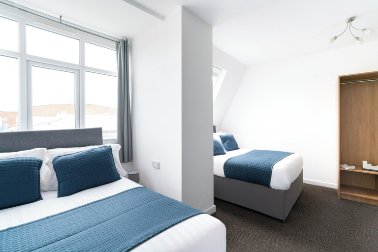 Bedroom 5, Citysteps Hotels Newcastle West, Newcastle upon Tyne