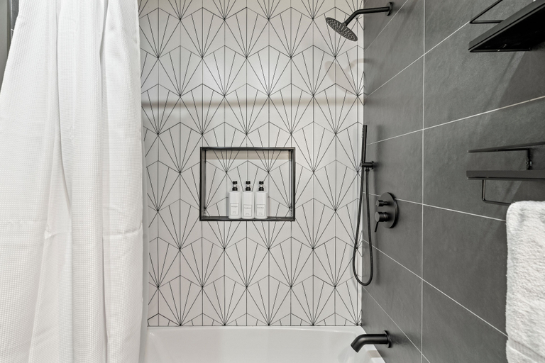 Bathroom 3, Fishtown Haven 2 King Beds Gated Parking, Philadelphia
