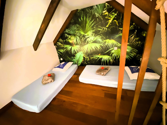 Room 2, Moorea - The Serenity Creek spa