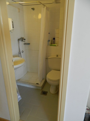 Bathroom 4, Glicorisa Beach, North Aegean