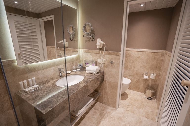 Bathroom 5, Hapimag Sea Garden Resort, Bodrum