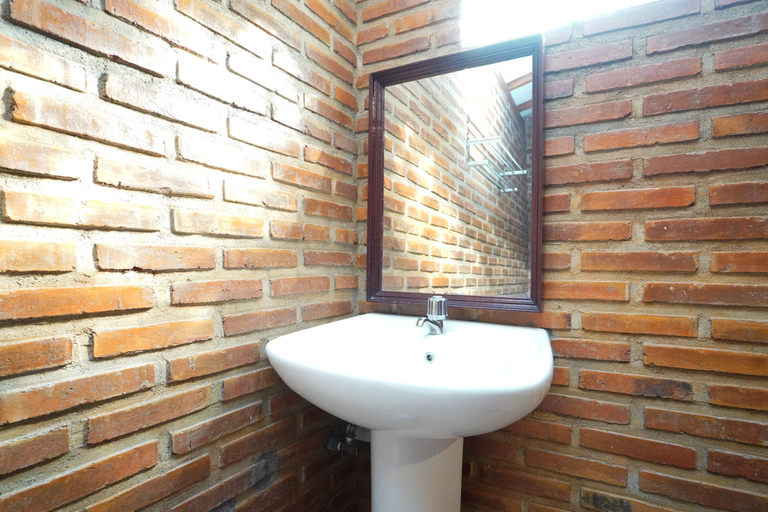 bathroom 7