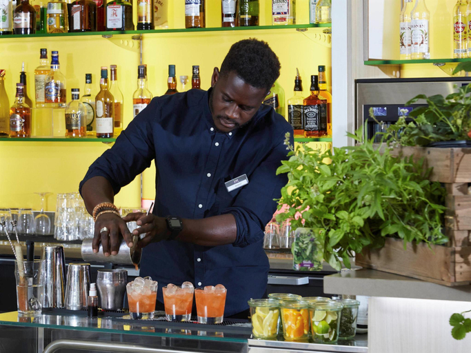 Bar/lounge