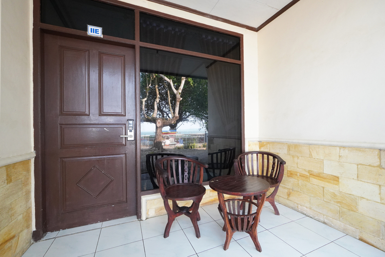 balcony 16
