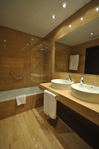 Bathroom 5, Hotel Hyltor, Murcia