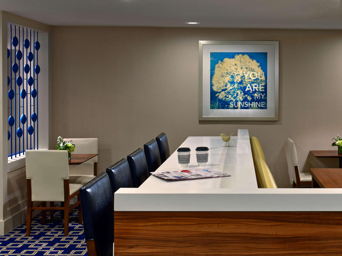 Public Area 3, Sonesta ES Suites Cincinnati - Blue Ash, Hamilton