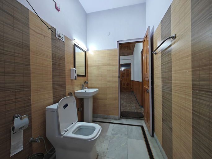 Bathroom 3, Hotel Kalpa Retreat, Kinnaur
