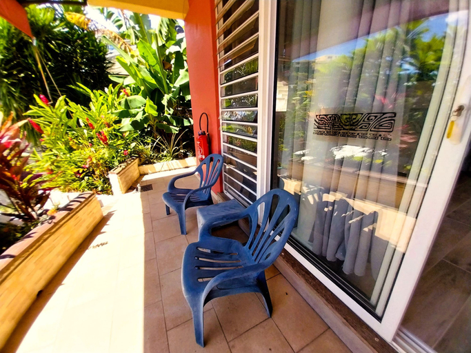 Room 4, Tahiti - Terevete Pool Studio