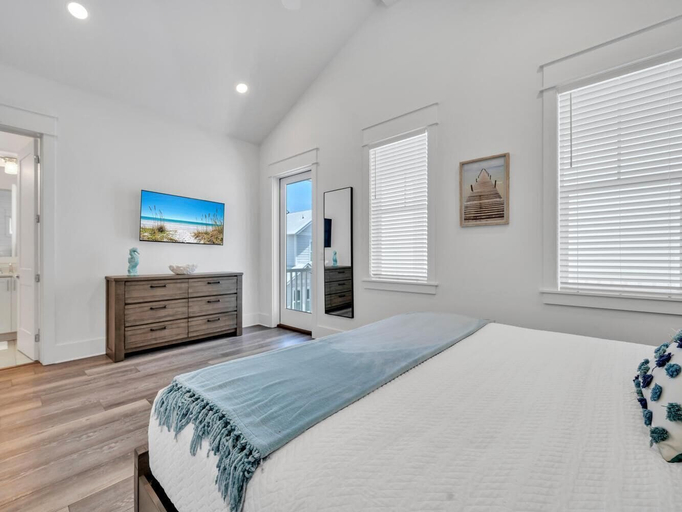 Others 5, Casita Grayton, Walton