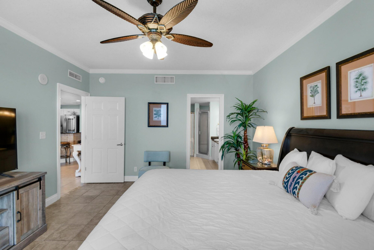 Bedroom 3, Calypso 1-2109 East, Bay