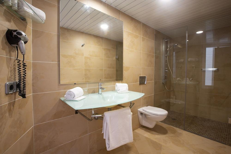 Bathroom 5, Marsenses Ferrera Blanca Adults Only, Baleares