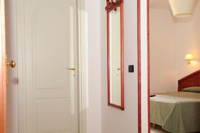 Bedroom, Hotel Villa Rosa, Taranto