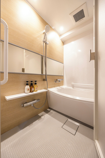 Bathroom 4