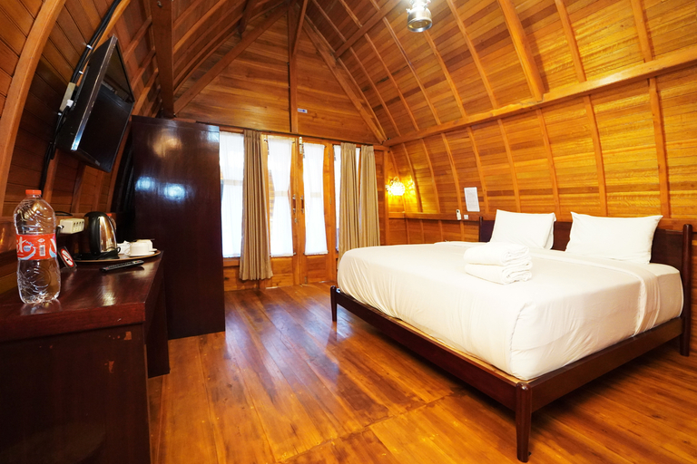 bedroom 13