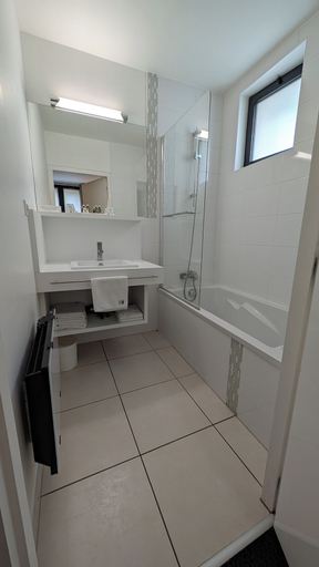 Bathroom 5, Logis Hôtel Restaurant du Parc, Vaucluse