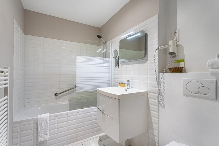 Bathroom 5, Hotel De La Baie, Var
