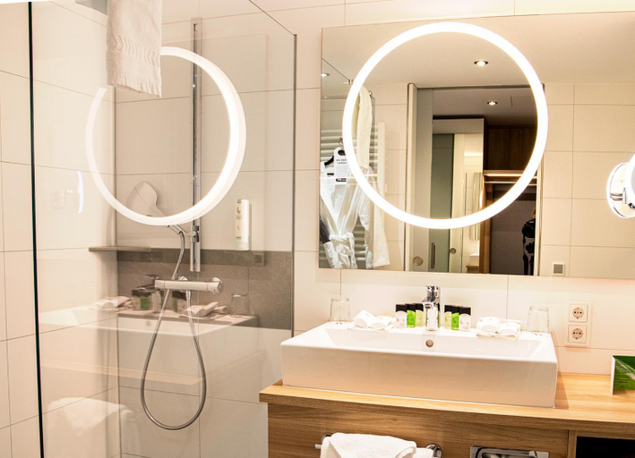 Bathroom 3, Hotel St. Wolfgang, Passau