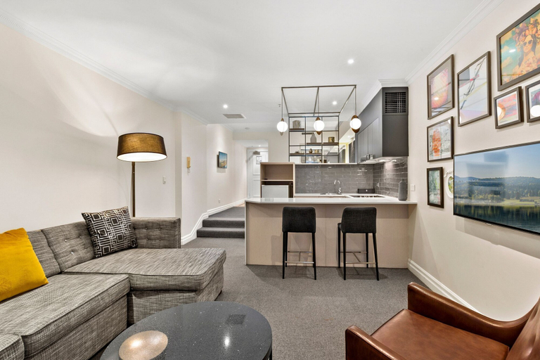 Others 3, Kozyguru | Sydney Cbd | Stylish Studio, Sydney