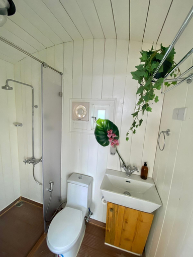 Others 5, The Hide At Manton Bay Glamping Retreat, Rutland