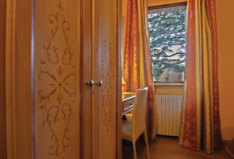 Others, Hotel La Dimora, Perugia