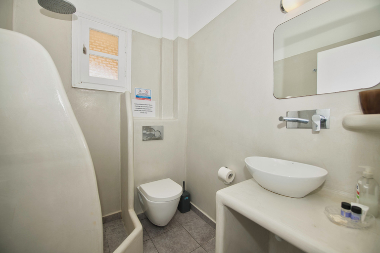 Bathroom, Ira Apartments, South Aegean