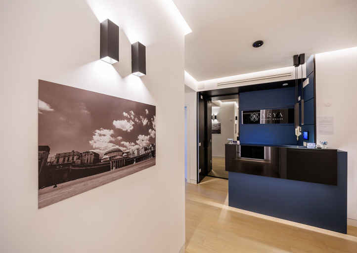 Others 1, Arya Guest House, Napoli