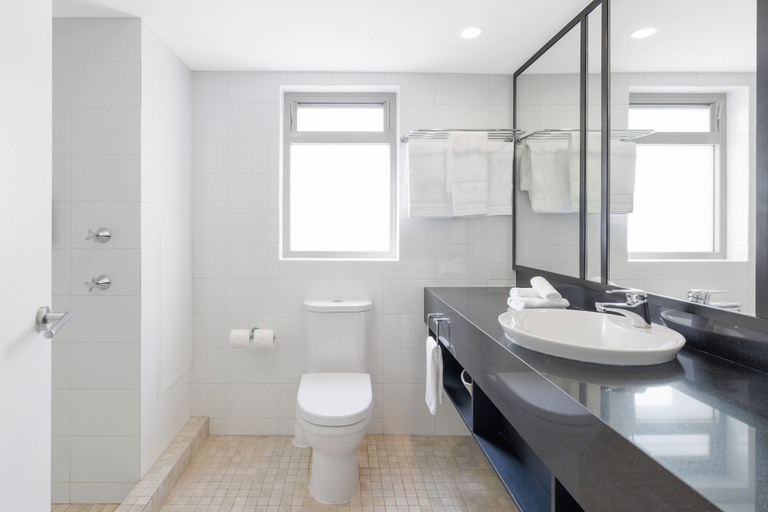 Bedroom 5, The Sebel Sydney Manly Beach, Sydney