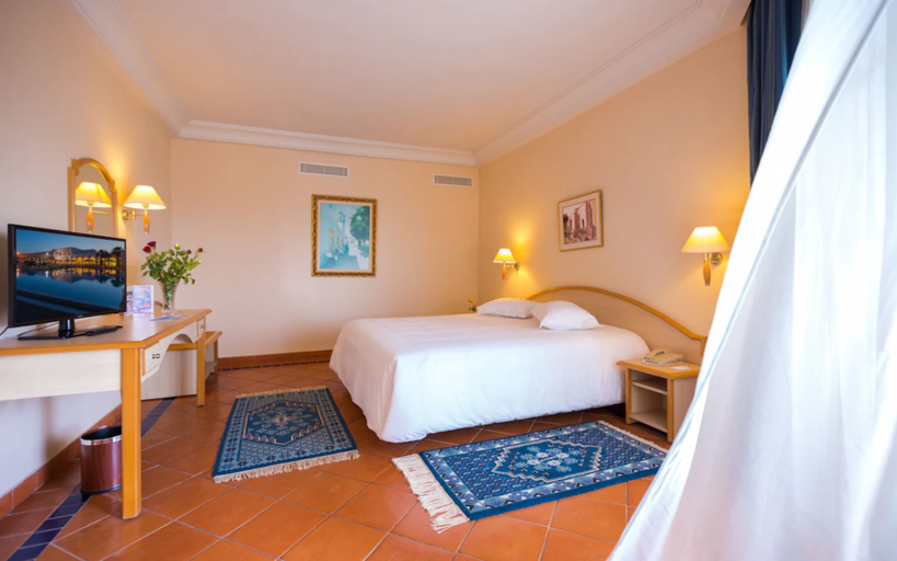 Bedroom 3, Medina Belisaire and Thalasso Hotel, Hammamet