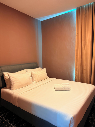 Bedroom 3, Stirling Suites, Miri