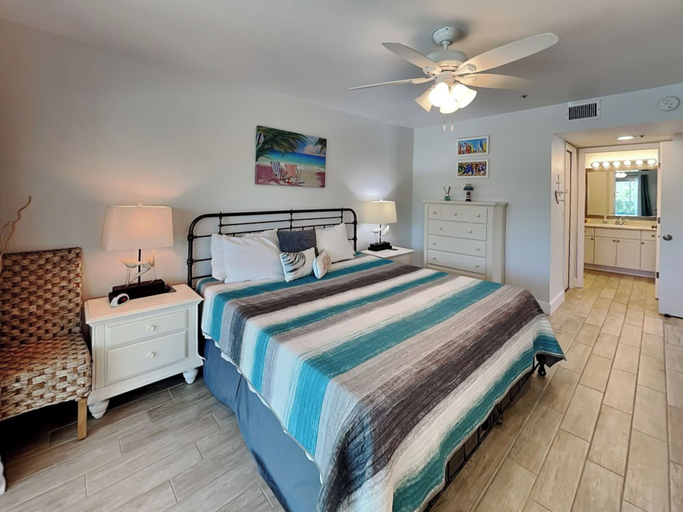 Bedroom 3, 325 Mango by Distinctive Beach Rentals, Lee