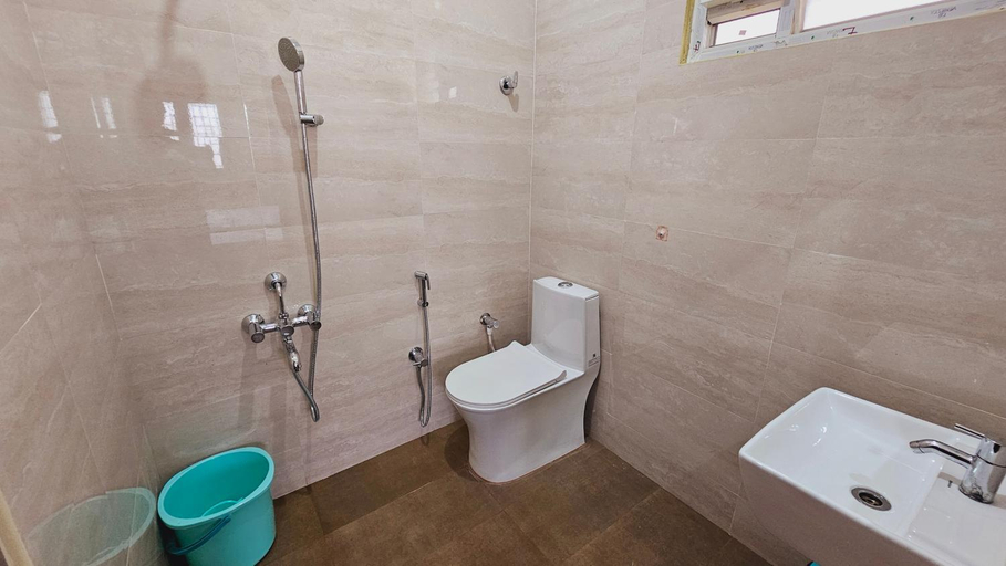5, Chippy Apartments No 56, Chennai