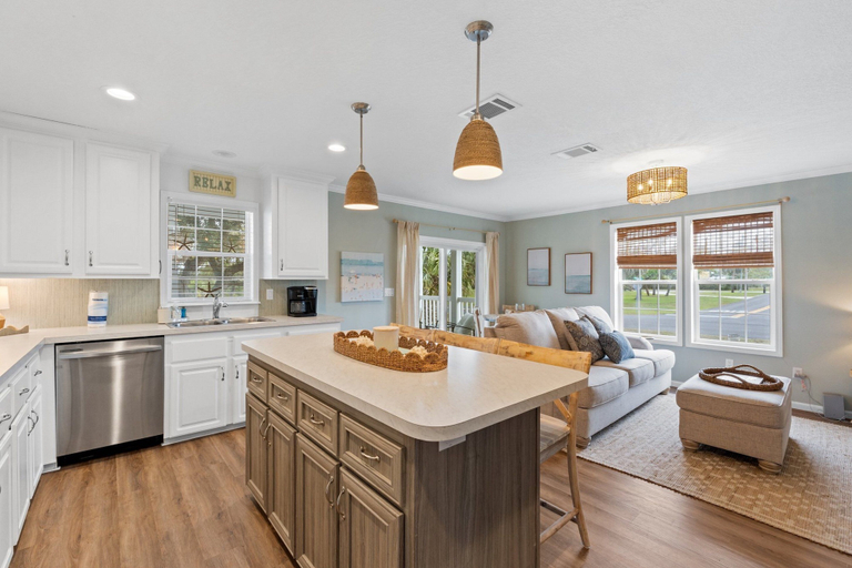 Others 4, Pet Friendly Beach House - Hakuna Matata, Gulf