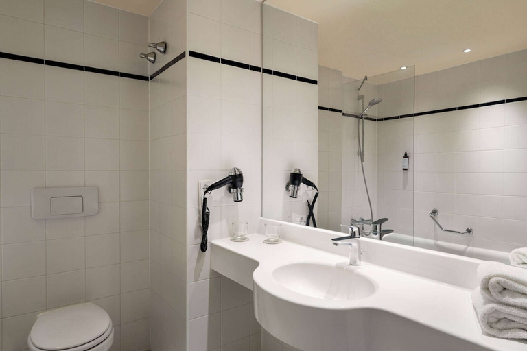 Bathroom 4, Vienna House Easy by Wyndham Landsberg, Landsberg am Lech
