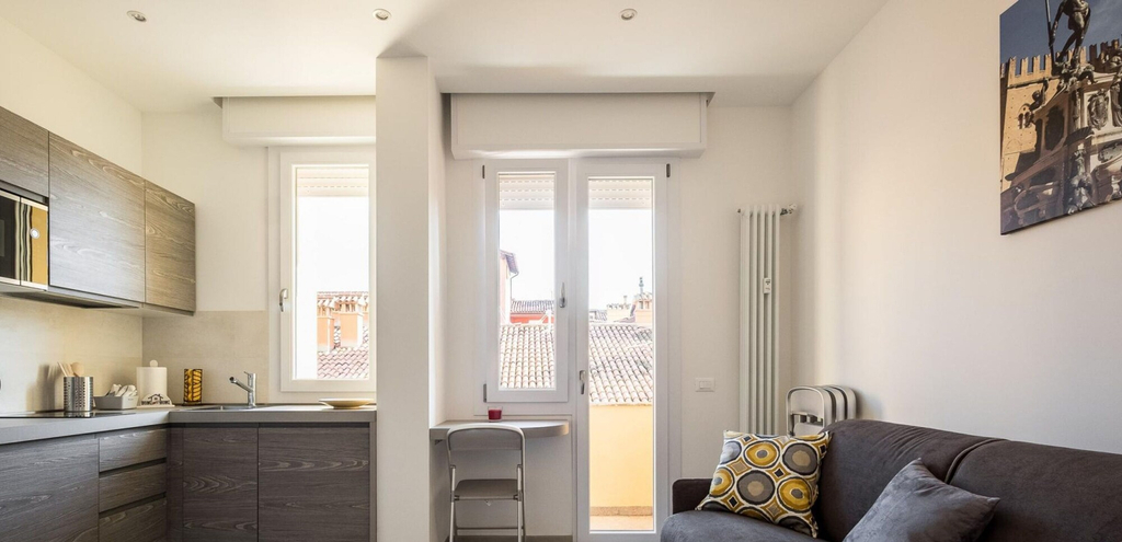 Room 2, Galleria del Reno 2B by Wonderful Italy, Bologna