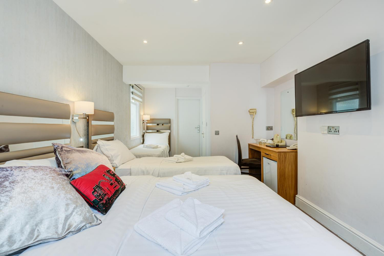 Bedroom 2, Kingsway Park Hotel, London