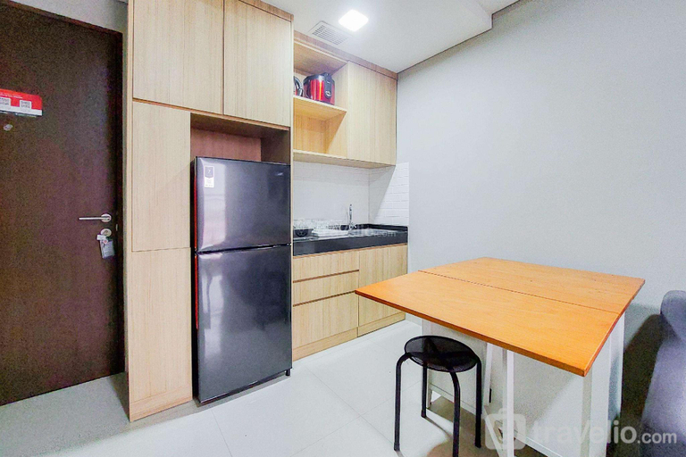 Others 2, Comfort 1BR at Transpark Bintaro Apt By Travelio, Tangerang Selatan