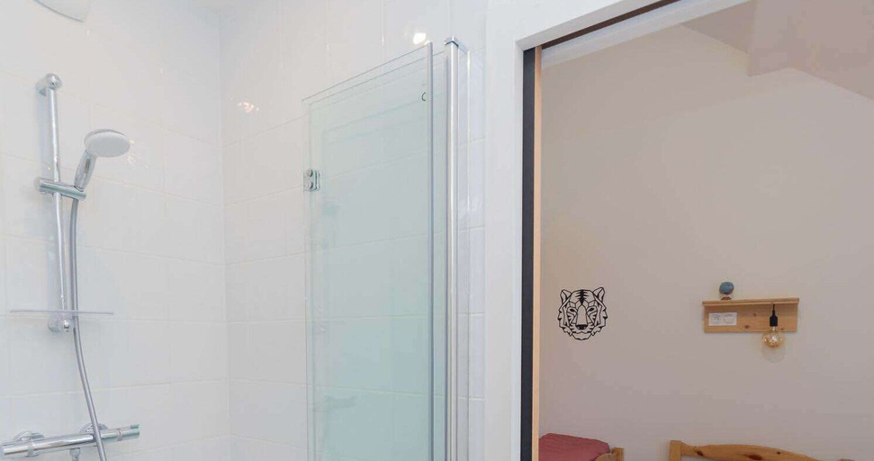 Bathroom 5, La Grange à Gaby, Isère