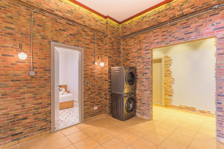 Others 4, Stairway - Cozy Studios In Mar Mikhael, Beirut