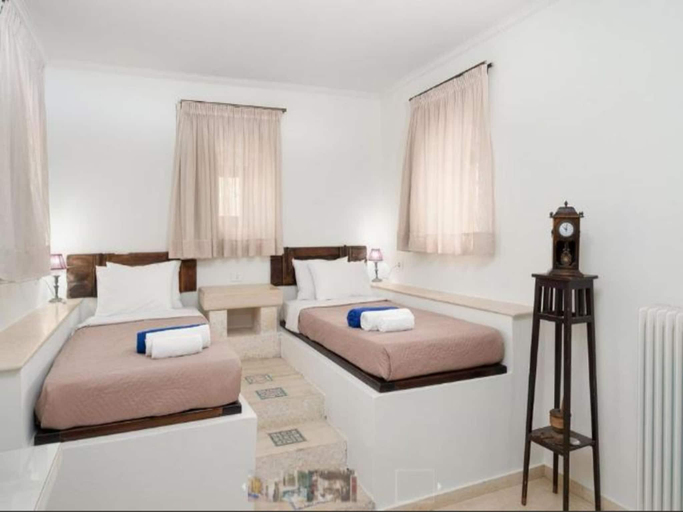 Bedroom 2, Villa in Kamilari near Child-Friendly Beach, Faistos