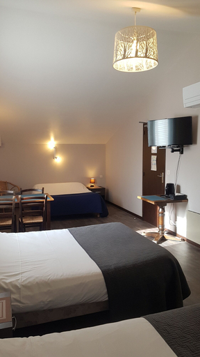 Bedroom 4, Relais de Fréjeroques, Aveyron