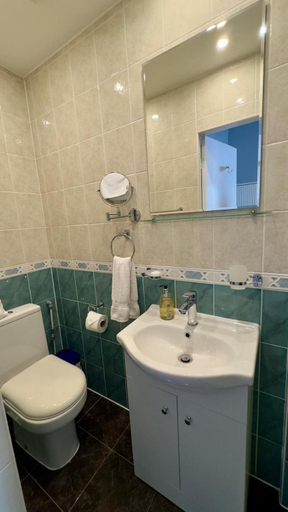 Bathroom 3, Piccolino Hotel, London