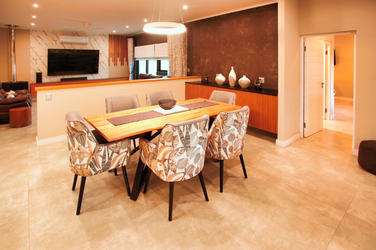 Others 5, Salty Springbok, Langebaan 6-sleeper, West Coast