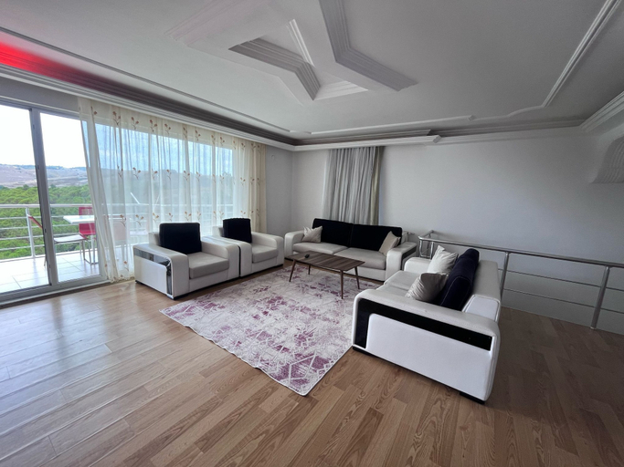 Others 3, huzur günübirlik ev, Merkez