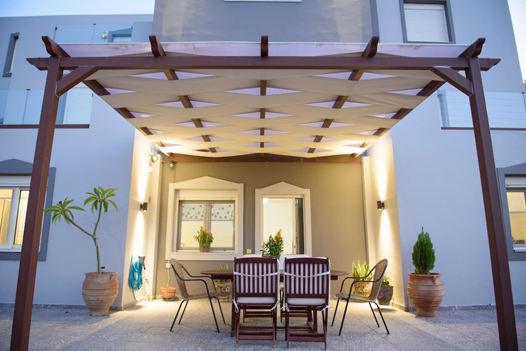 Room 5, Marie Nicol Apartments 2, Crete