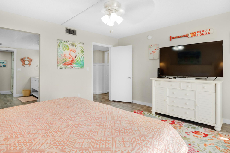 Bedroom 3, Edgewater Tower 1-412, Bay
