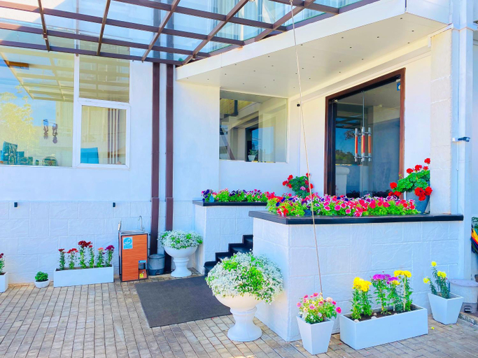 Public Area 3, Hilldale Retreat, Kothmale